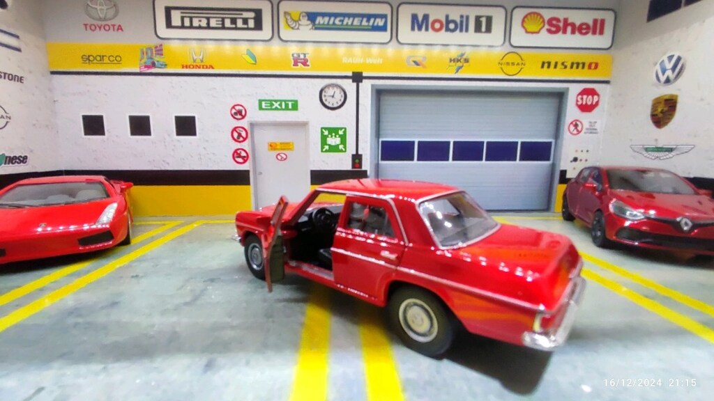 Mercedes E220 modeli metal diecast oyuncak araba - 10