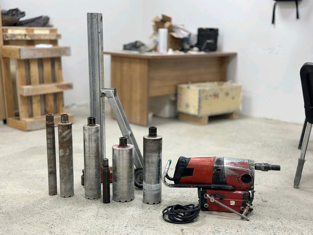 DD200 Hilti marka Karot makinesi, uzatma ve delme uçları