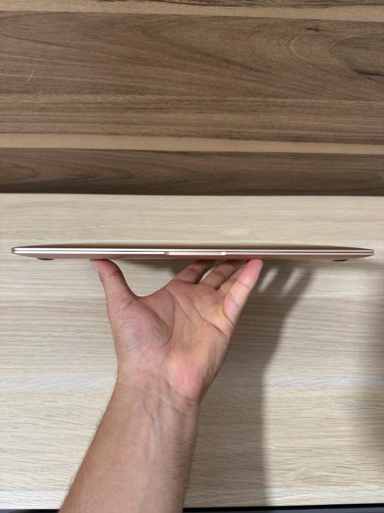 MacBook Air / M1 / 13 inç / 8 GB Ram / 256 GB Ssd - 5