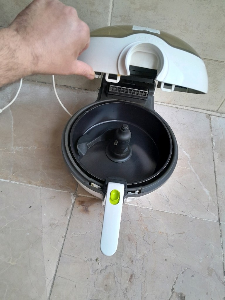 ısıtmalı ya da pişirmeli makine sağlam çalışıyor bozuk değildir acil s - 12