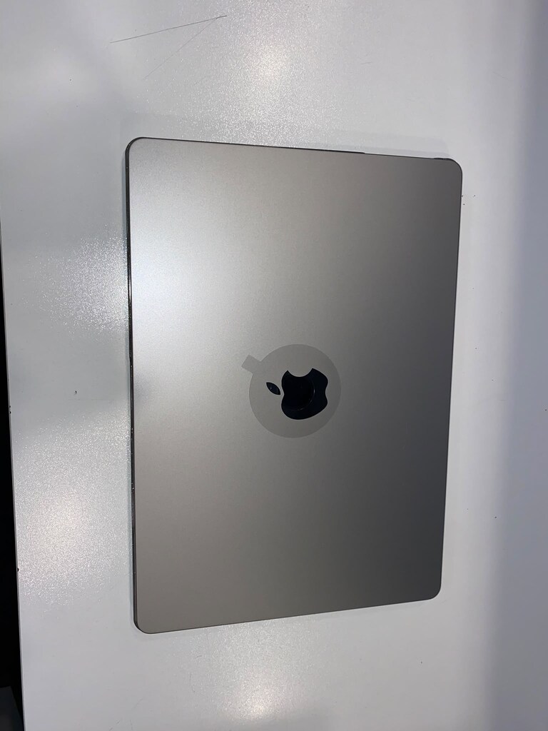 MacBook Air 15" M2 / 8 GB RAM / Tertemiz - Az Kullanılmış - 2