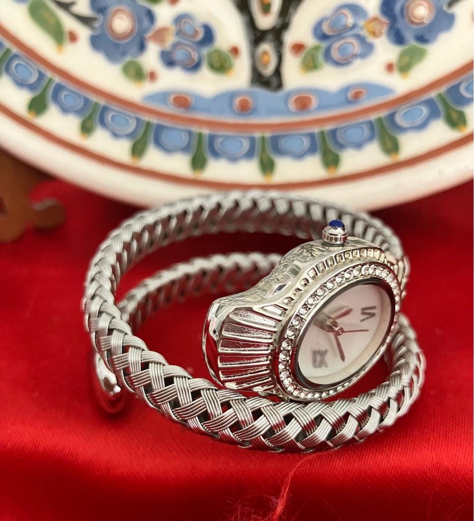 Bvlgari Taşlı beyaz kadran Gümüş tonlu örme Bilezik Saat - 4