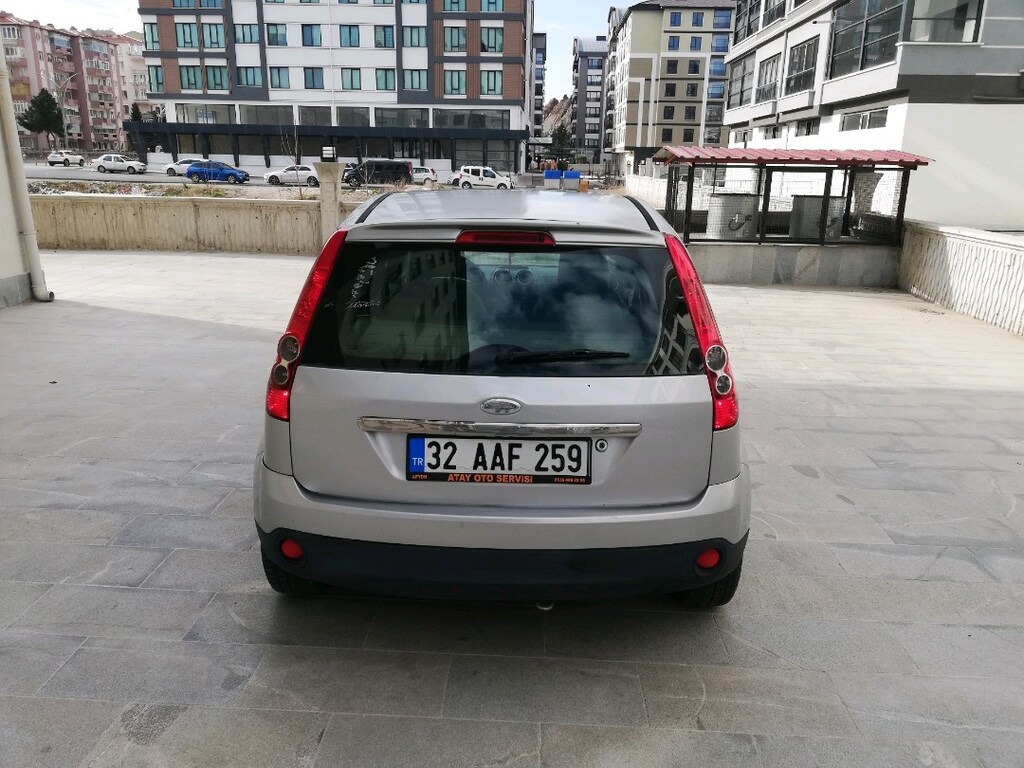 Sahibinden Satılık Temiz Değişensiz Ford Fiesta 1.4 TDCİ Comfort - 18