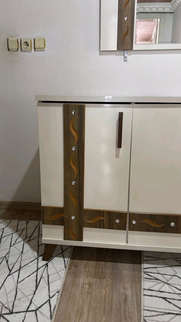 Beyaz Vitrin - 8