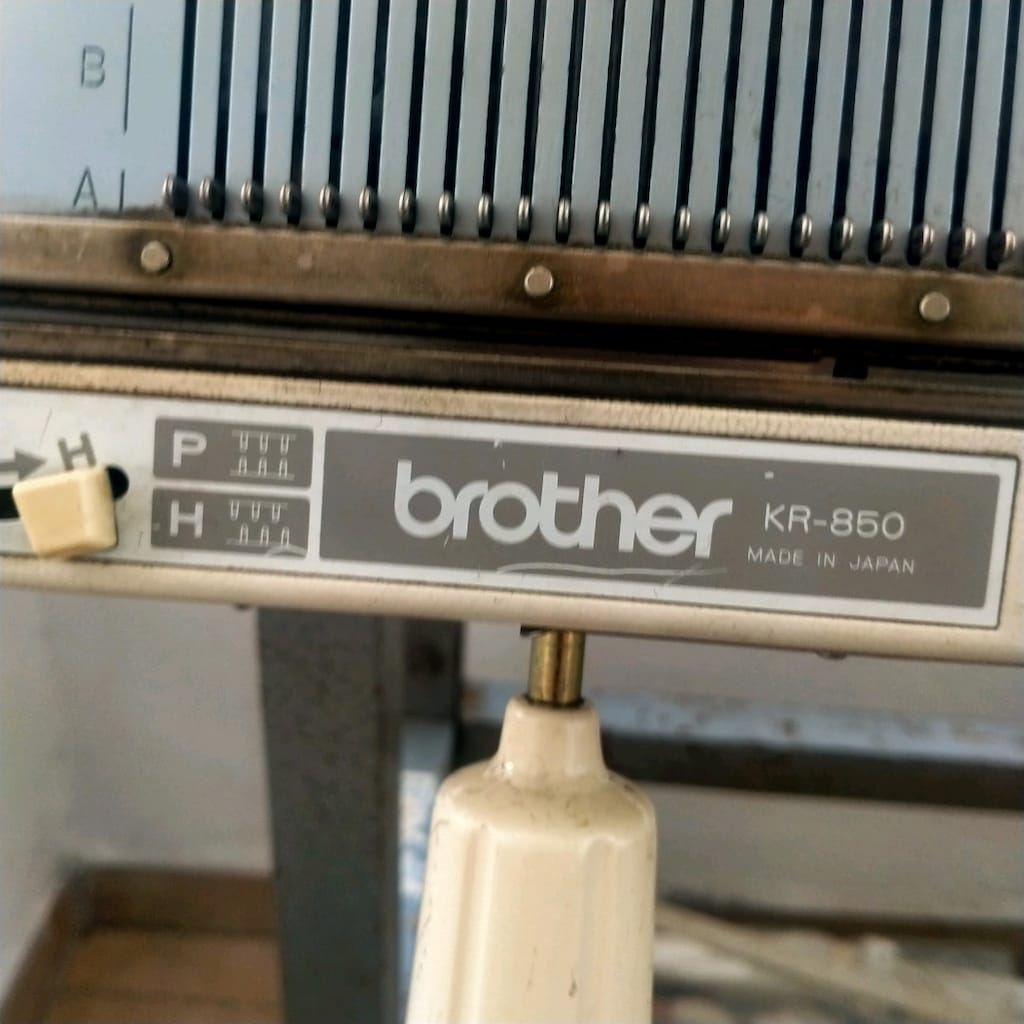 Brother marka örgü makinası - 8