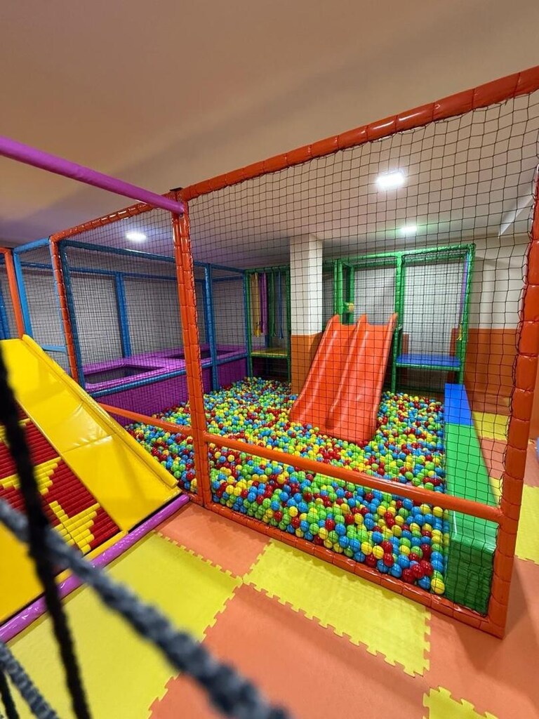 KOMPLE SATILIK KAFE VE SOFT PLAY OYUN ALANI - 8