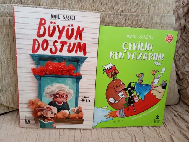 2 Yesyeni Bondrollü Hikaye kitabı ilkokul 3.-4. sınıflar için