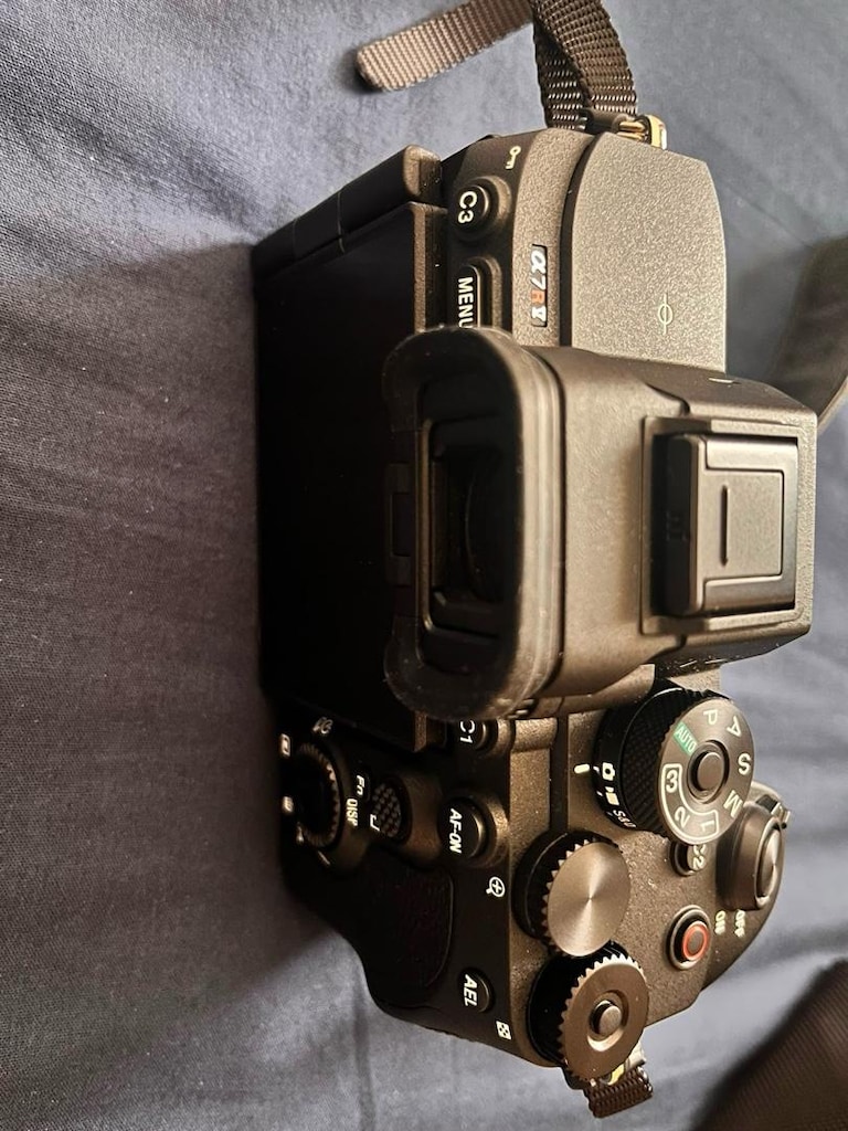 a7R5 V Full Frame ve FE 24-70mm F2.8 GM II - 4