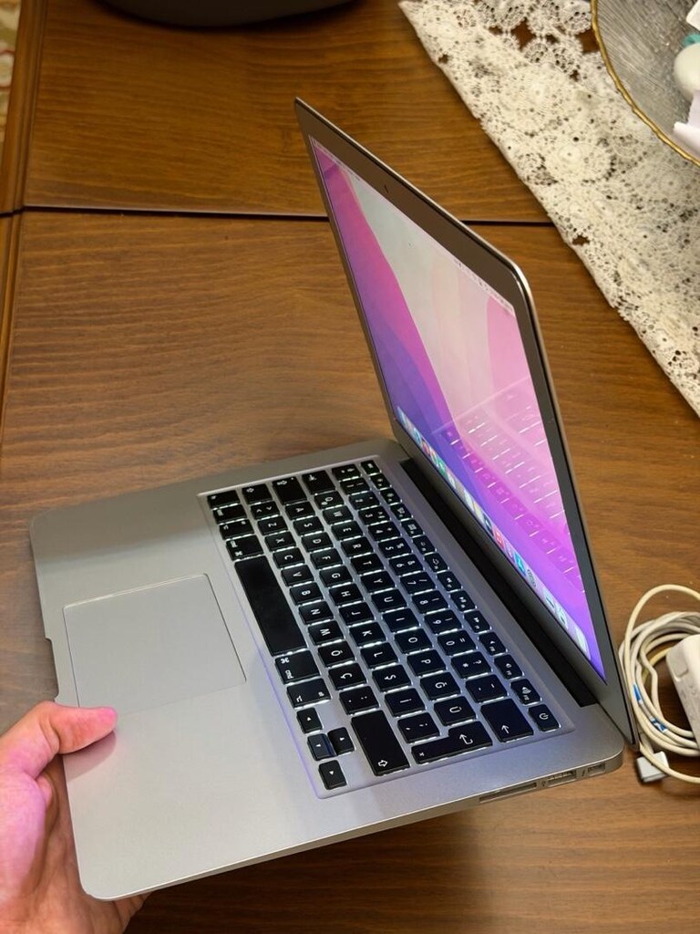 Apple MacBook Air 2017 - İ5 İşlemci , 128GB SSD - 5