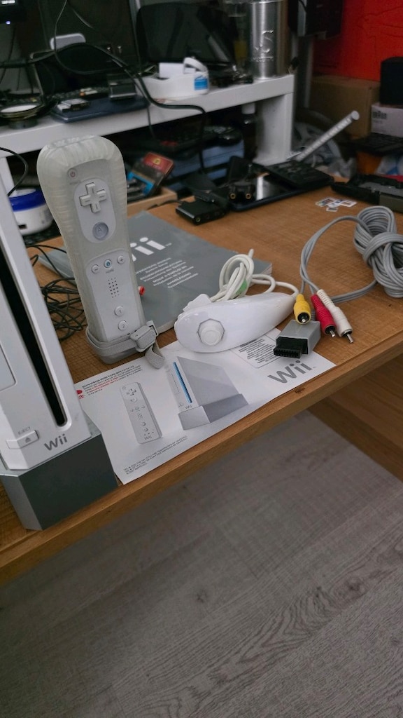Nintendo wii Controller, kumandası, gövde, adaptör vs Açıklama Oku - 6
