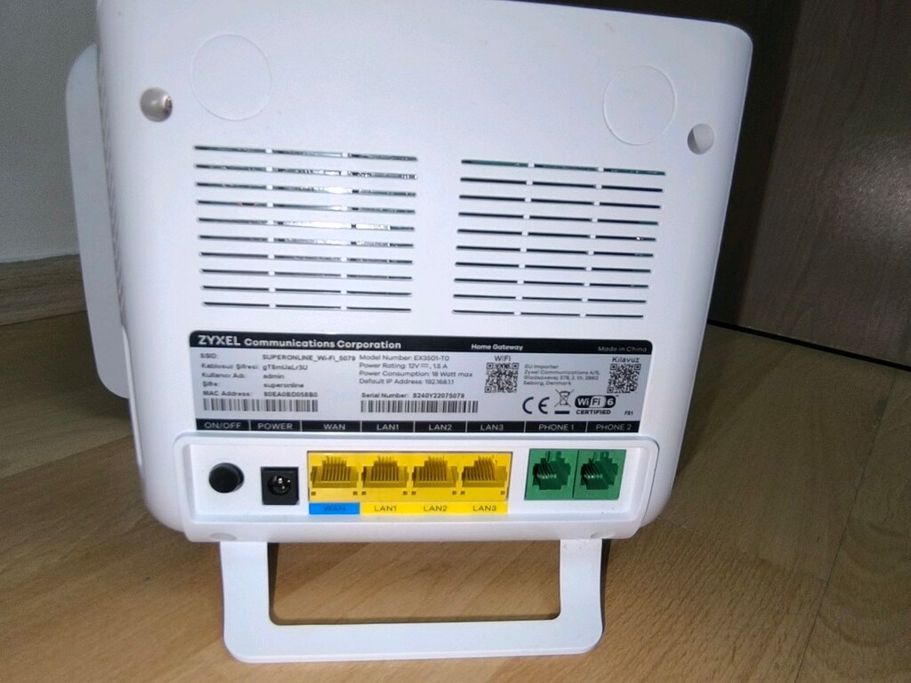 ZYXEL EX3501-TO AX3000 GİGABİT WİFİ-6 FİBER MODEM - 6