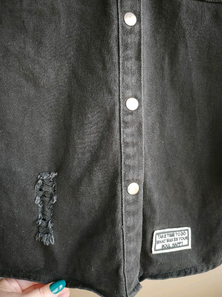 Siyah Yıpratmalı Armalı Denim Ceket Gömlek – L Beden - 4