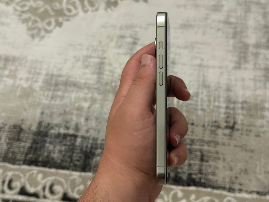 iPhone 15 Pro YD Cihazı 60 0 - 6