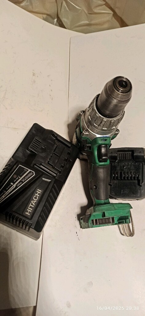 ORİJİNAL HİTACHİ 14 VOLT GÜÇLÜ DARBELİ MATKAP - 9