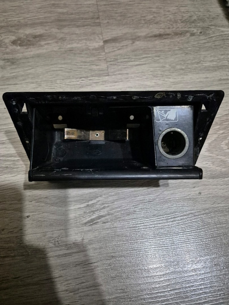 w124 küllük ve çakmaklık iç donanım - 10