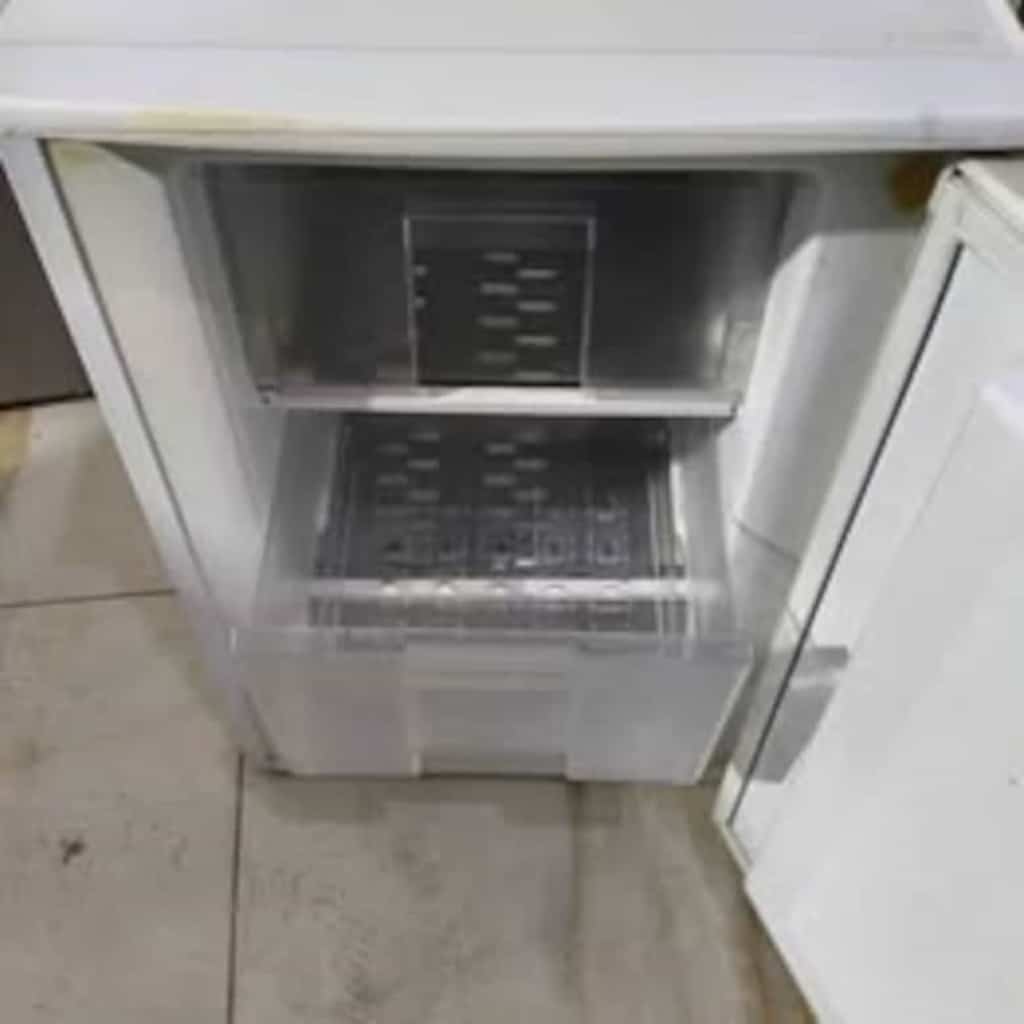 4.500 TL Etkin 4.500 TL Etkin Koenic 3 çekmeceli çok temiz derin dondu - 4