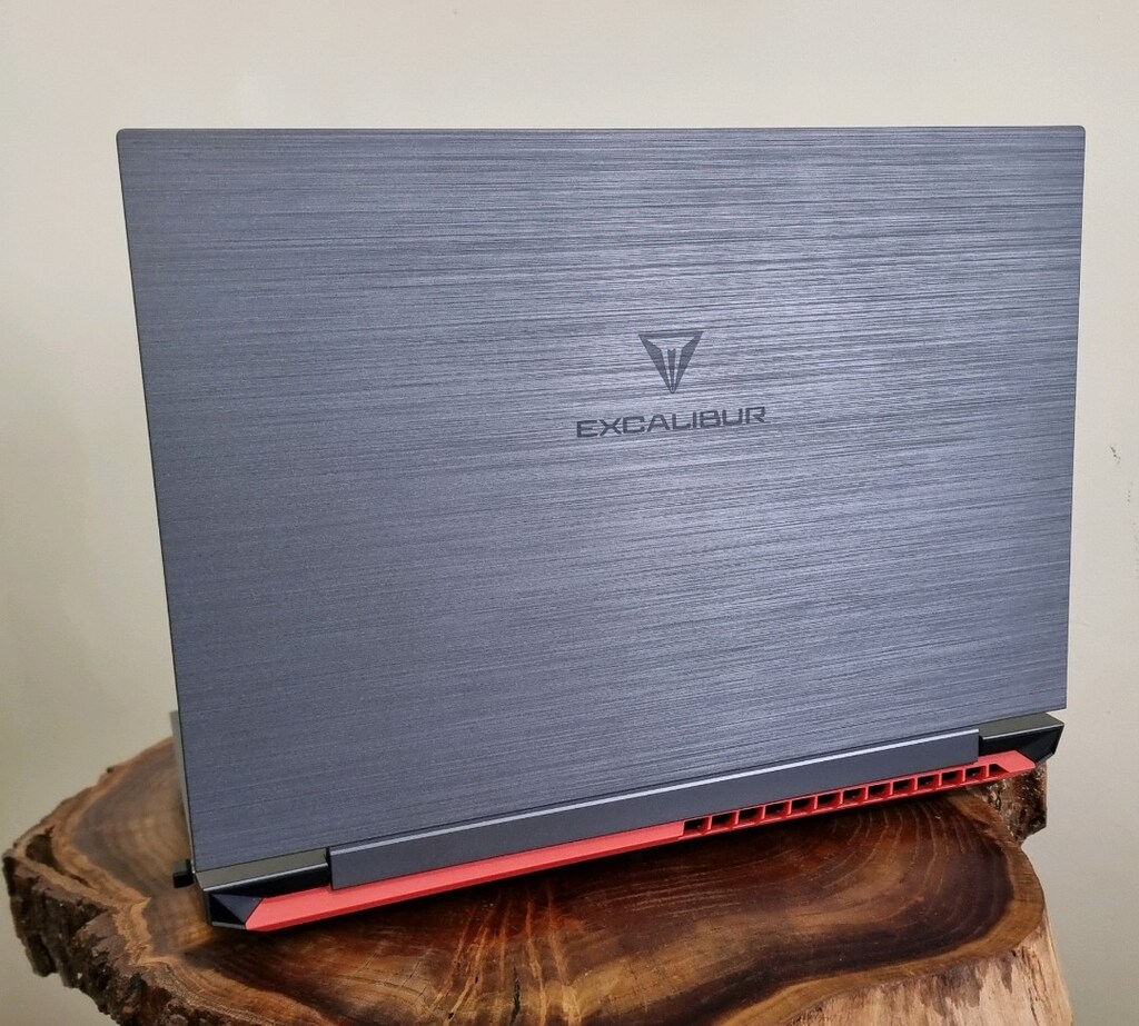 Excalibur i7-13620H RTX 5050 E.K 64 GB DDR5 RAM 1 TB SSD - 7