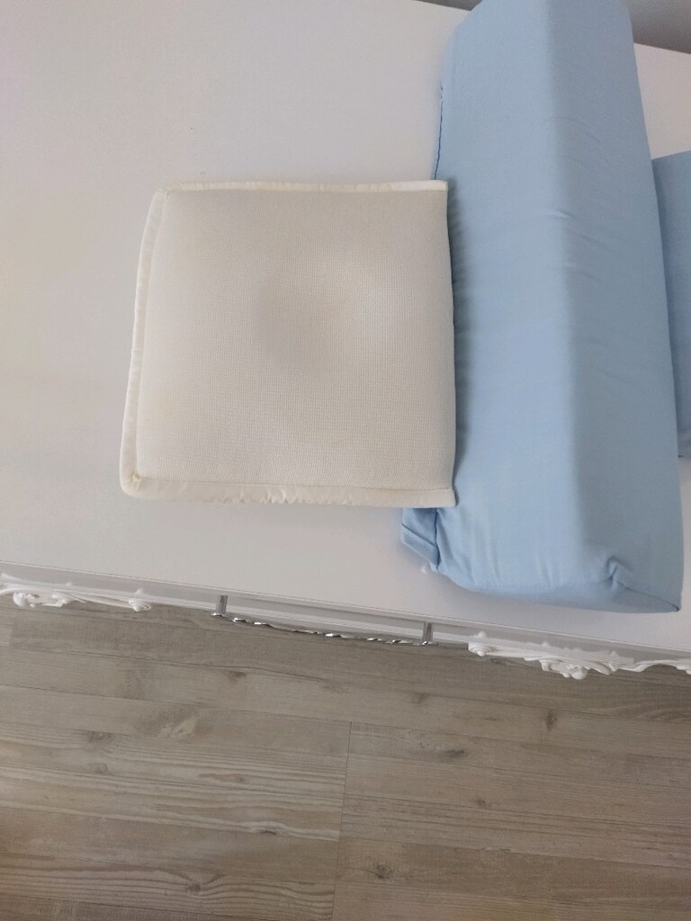 Bebek yan yatma yastığı ve medikal düz kafa yastığı - 3