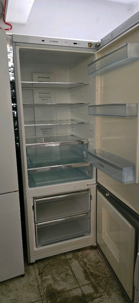 Bosch Siyah Buzdolabı - 2