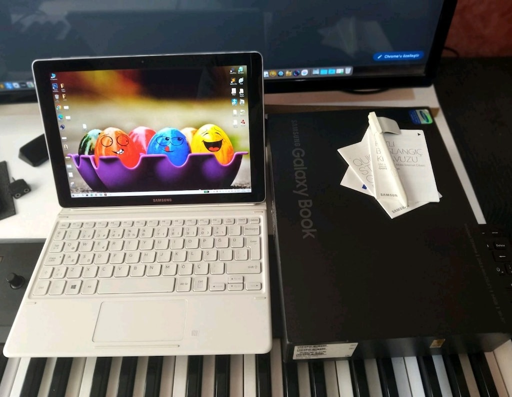 Samsung Tablet Pc -Galaxy Book 10.6 windows tablet sm-w620 - 2