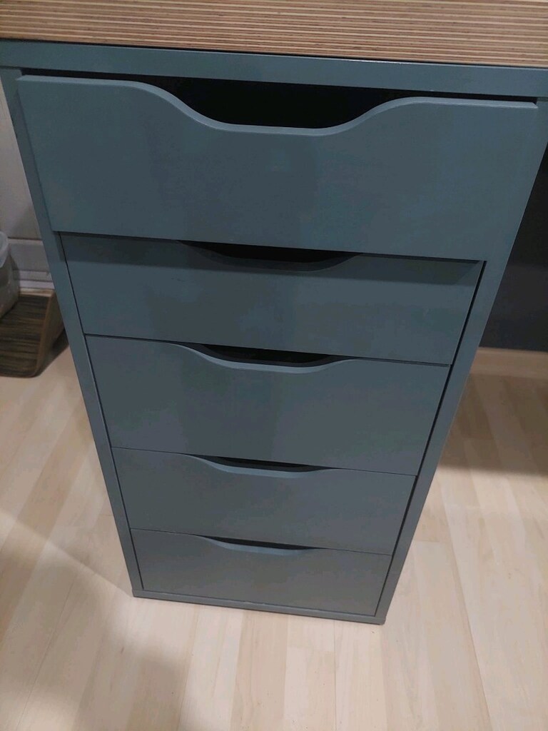 Çalışma masası İKEA Uzunluk: 140 cm Genişlik: 60 cm Yükseklik: 73 cm - 2