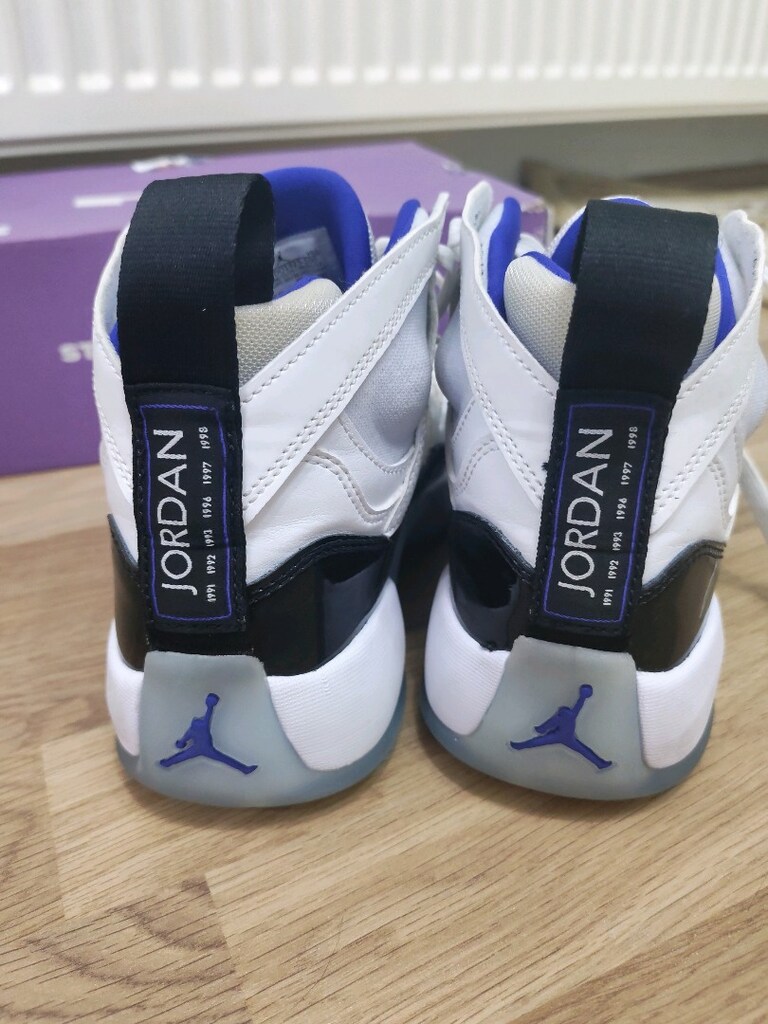Nike Air Jordan - 2
