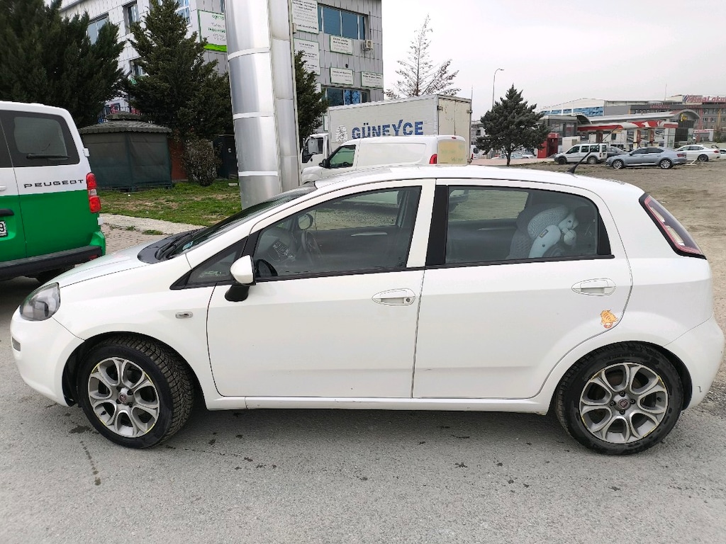2013 1.4 Punto otomatik 109 binde en üst paket - 8