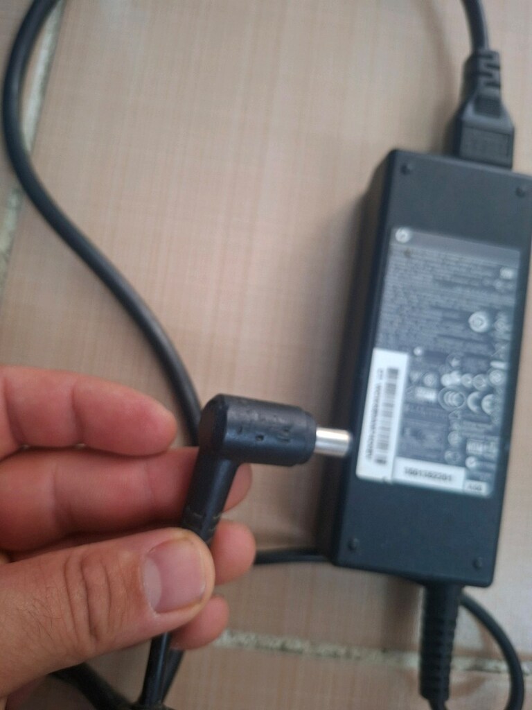 Hp laptop adaptörü - 2