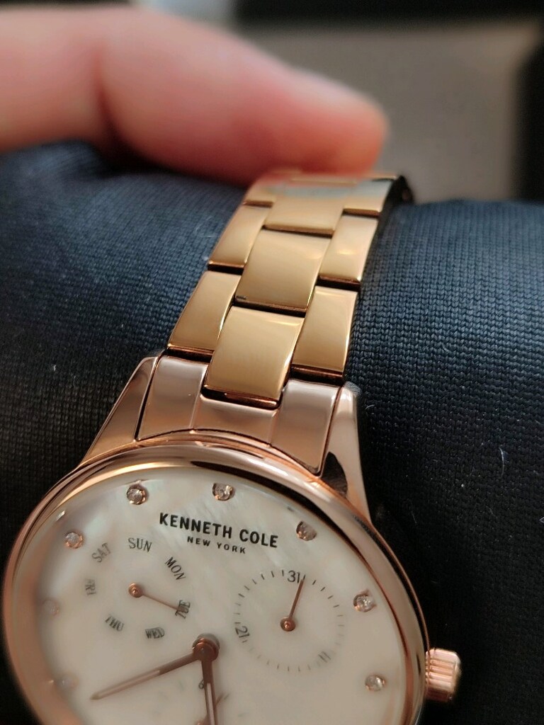 toptan fiyatıdır.KENNETH COLE EŞ SETİ erkek&kadın saat - 8