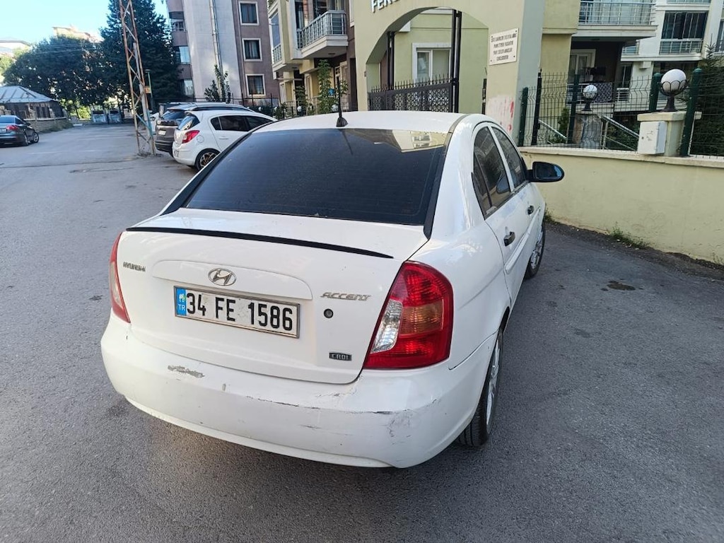 Beyaz Araba - 2