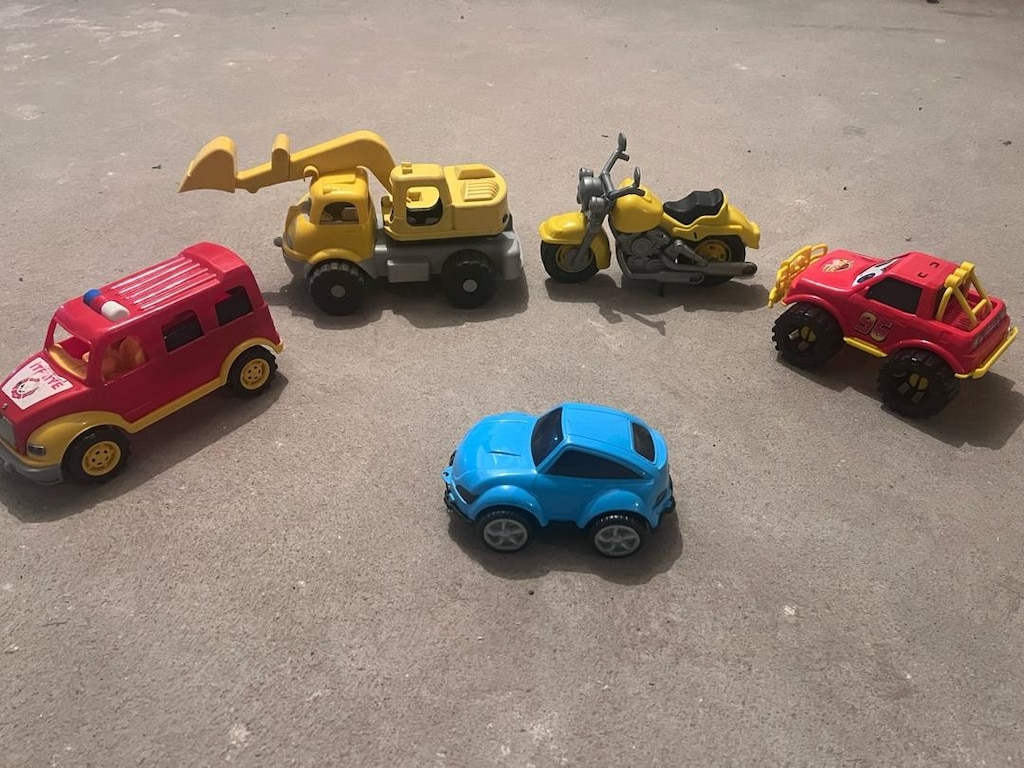 OYUNCAK KEPÇE ve DİĞER KÜÇÜK OYUNCAKLAR - 6