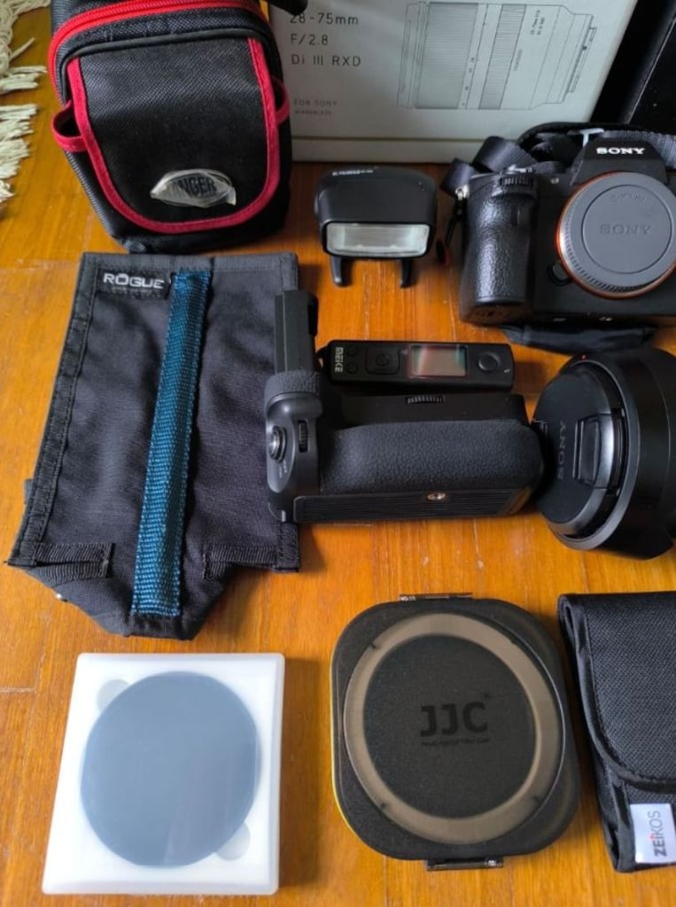 SONY A7 III 28 70 LENS - 8