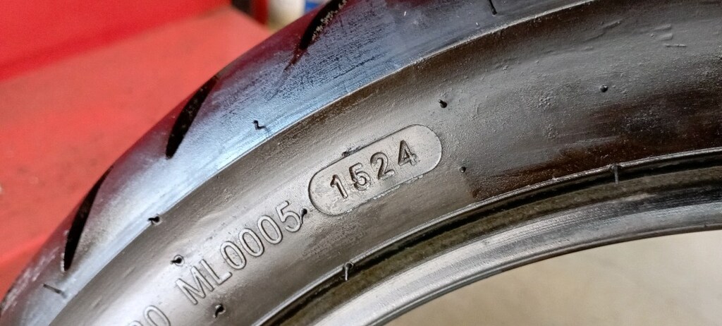 130//70/13.. 110//70/13 HONDA PCX ÖN ARKA 2024 ÇATLAK PATLAK YAMA YOK - 7