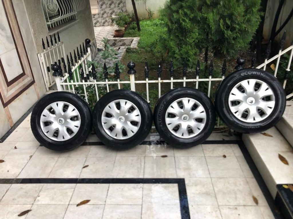 RENO FLUGANS LASTİK TAKIMI MEGAN 4.E de olur 2.KUMHO 205.65.15…2.ADET - 2