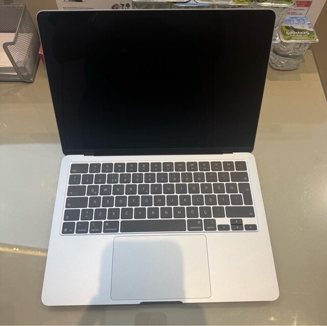 MACBOOK AİR M4 SKY BLUE