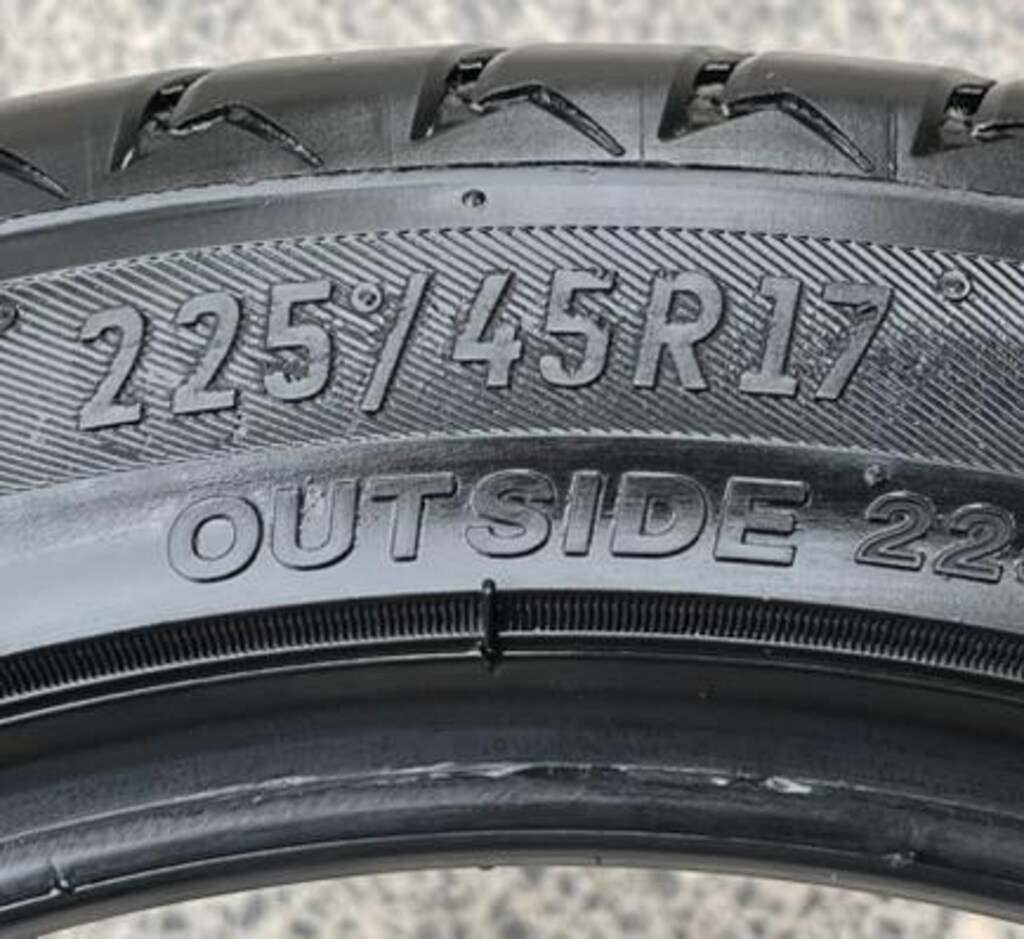 225 45 17 LASSA 94Y XL DRIVEWAYS SPORT PLUS - 8