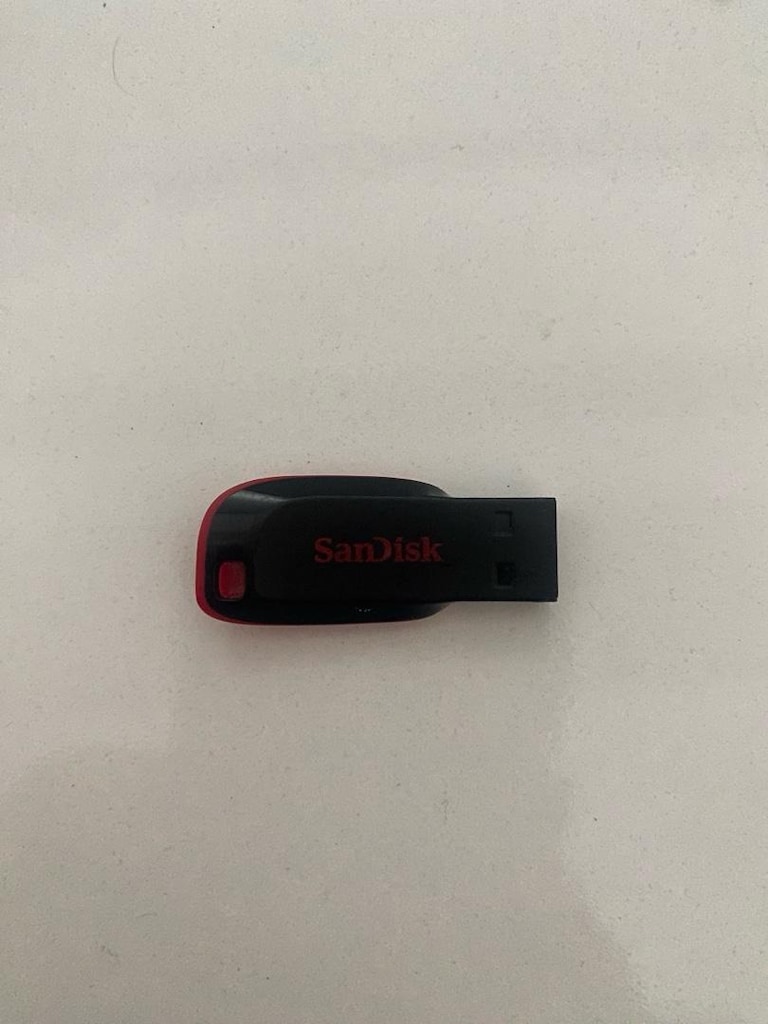 Sandisk 16 GB - 2
