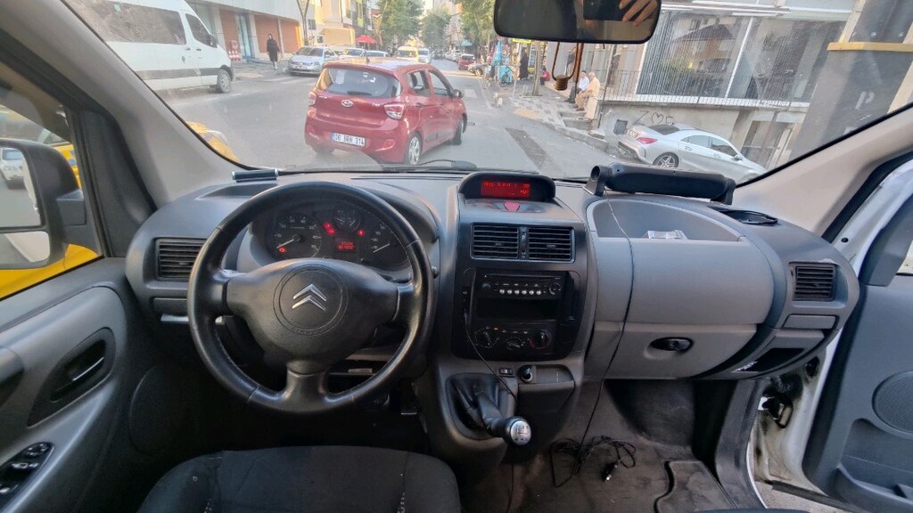 7+1 otomobil ruhsatlı 2 yılda bir muayene çok temiz - 6