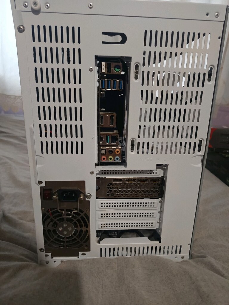 RTX 4070 EKRAN KARTI RYZEN 5 5600 İSLEMCİLİ AZ KULLANİLMİS SİSTEM - 6