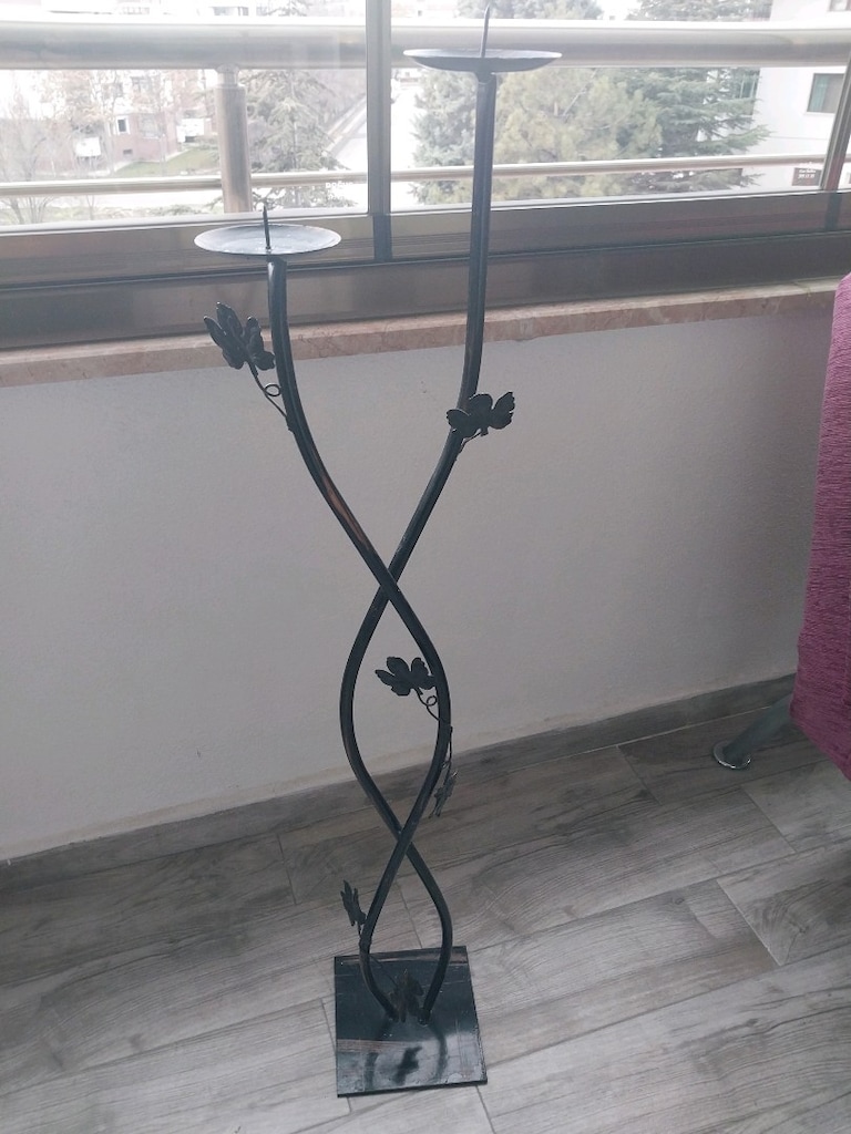 ayaklı ikili mumluk