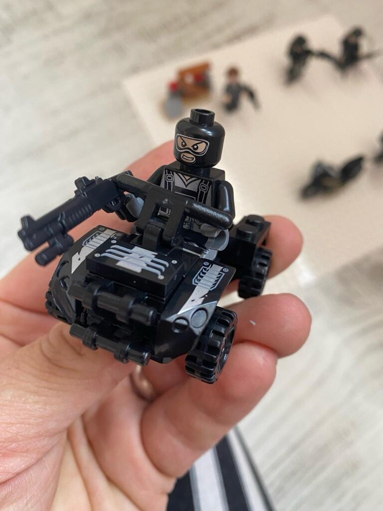 Lego asker swat figür ve arabası - 4