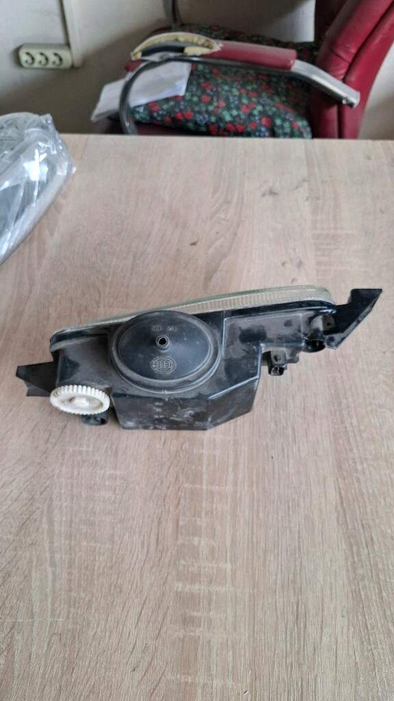 FORD ESCORD CLX 1995-2000 SAĞ SİS FARI ORJİNAL HELLA - 3