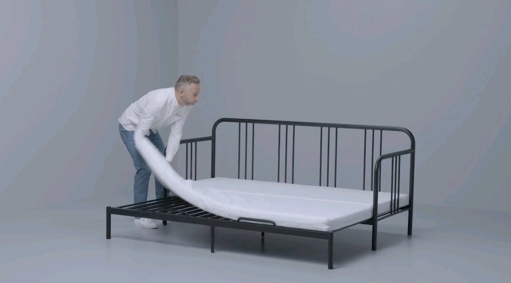 Sıfır Ayarında IKEA FYRESDAL Siyah Divan (Sadece 1 Kere Kullanıldı) - 4