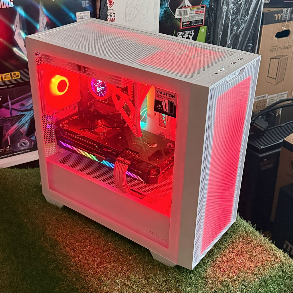 AMD RYZEN 7 5700X + ASUS ROG STRIX RX 6700 XT 12GB - 9
