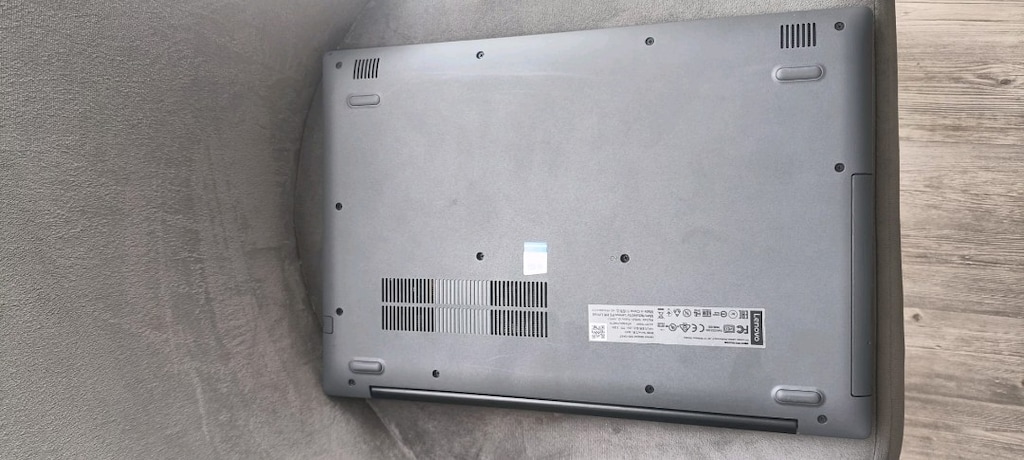 LENOVO İDEAPAD 320 4 GB RAM 240 GB SSD - 6