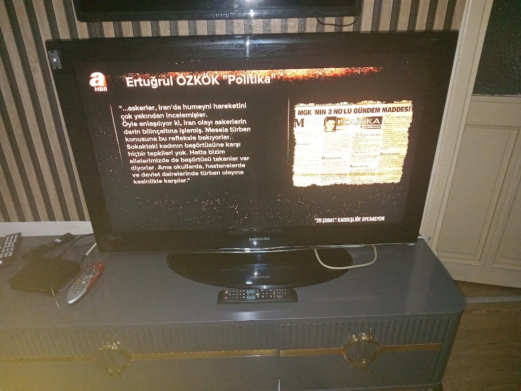 SAMSUNG 102 ekran HDMI tv - 8