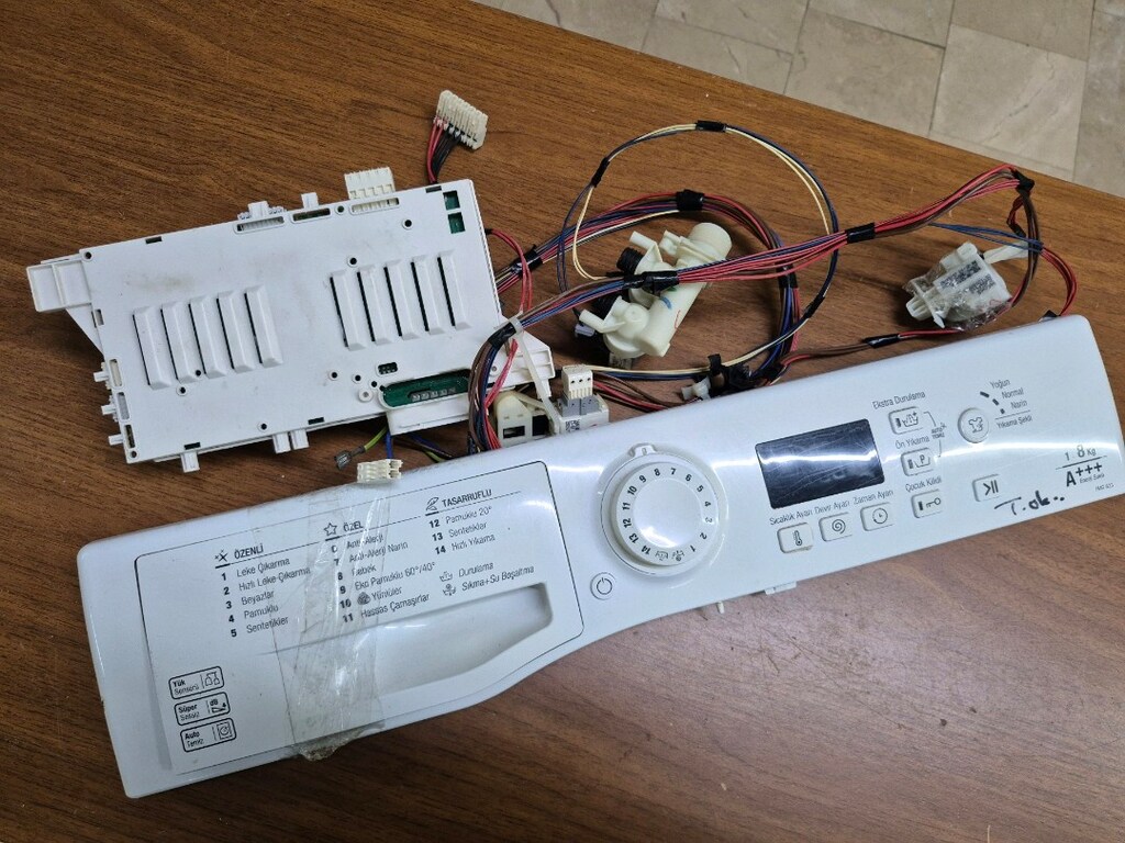 Hotpoint Arıston FMG 823 Çamaşır Makinesi Anakart ÖZDUR TEKNİK - 2