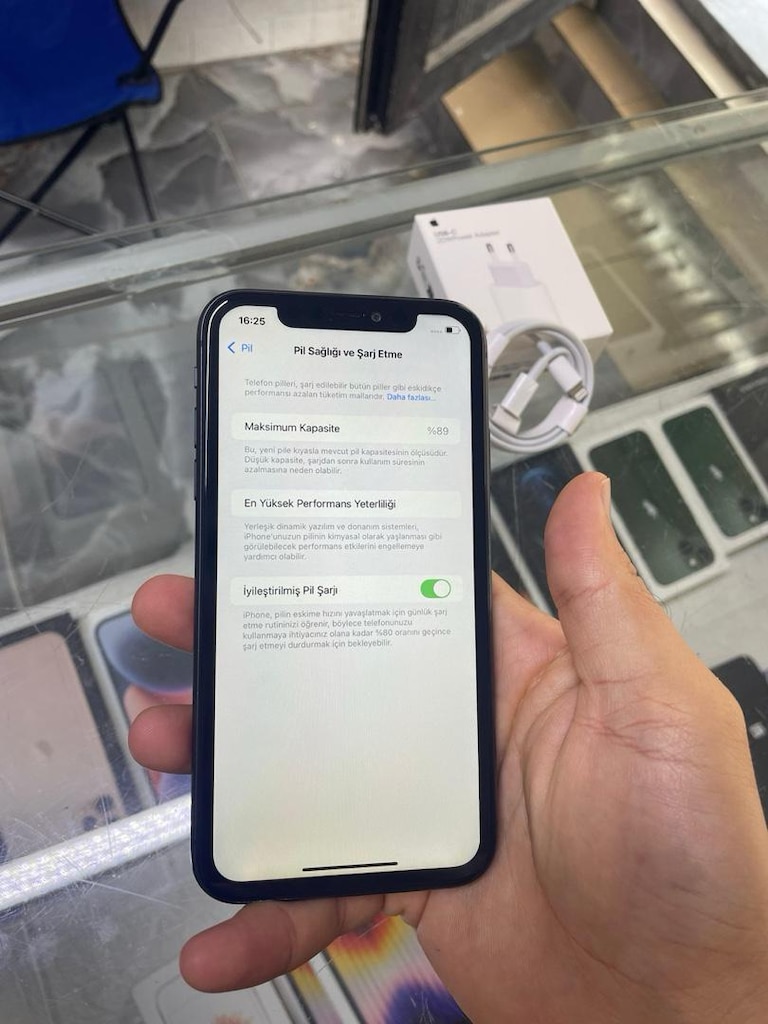 MÜHENDİSCELLDEN YURTİÇİ İPHONE 11 64 GB PİL %89 SORUNSUZ - 2