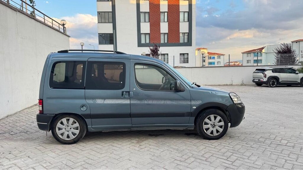 Acill peugeot partner adventure - 4