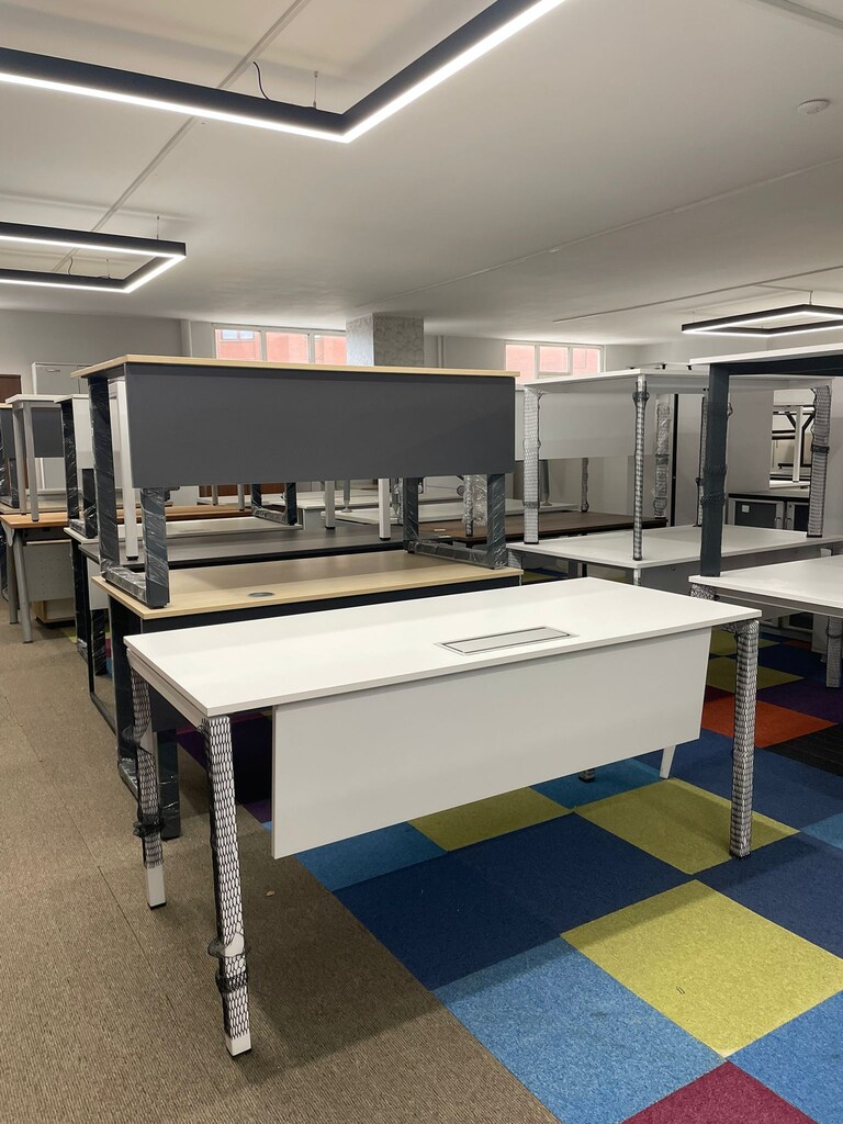 KLAS OFİS ÜSKÜDAR 75x165 BİREYSEL ÇALIŞMA MASASI SIFIR ÜRÜN - 2